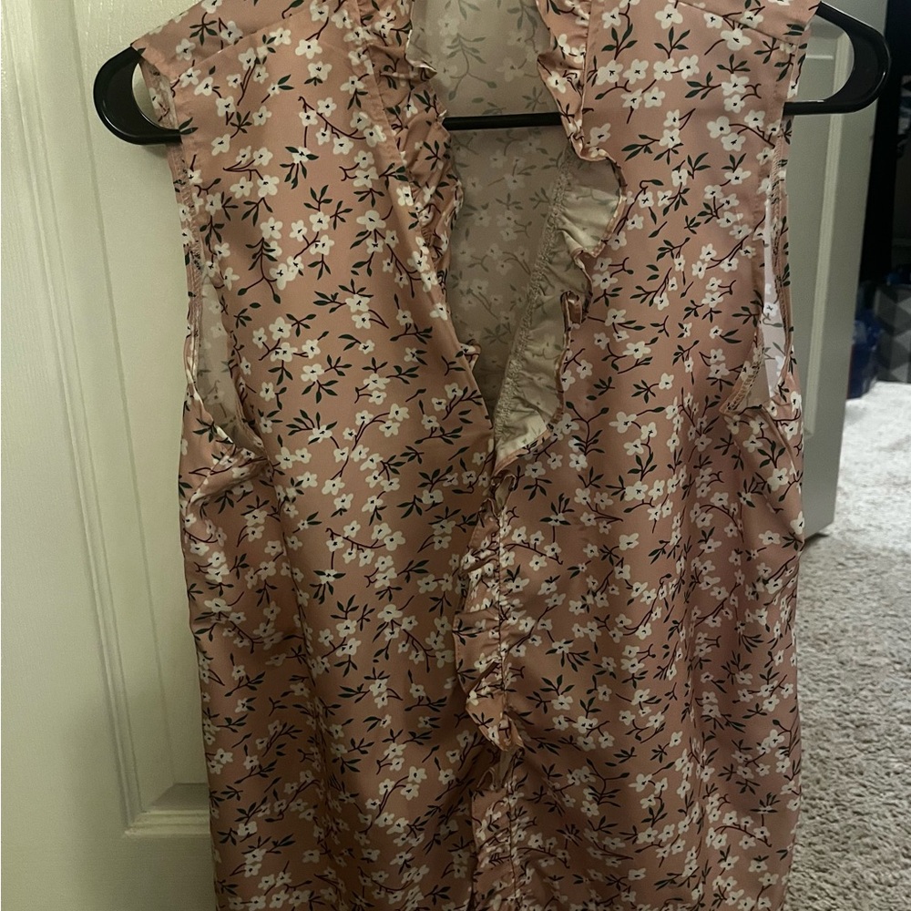 Floral Sleeveless Blouse